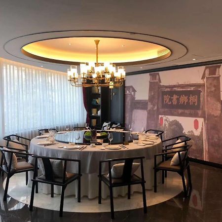 Oriental Hotel Tong Xiang Jiaxing Exterior photo