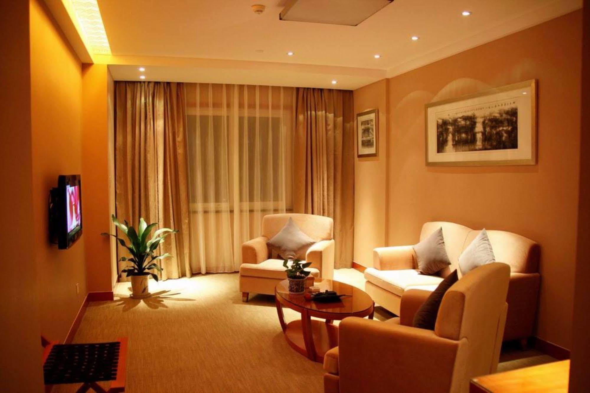 Oriental Hotel Tong Xiang Jiaxing Exterior photo