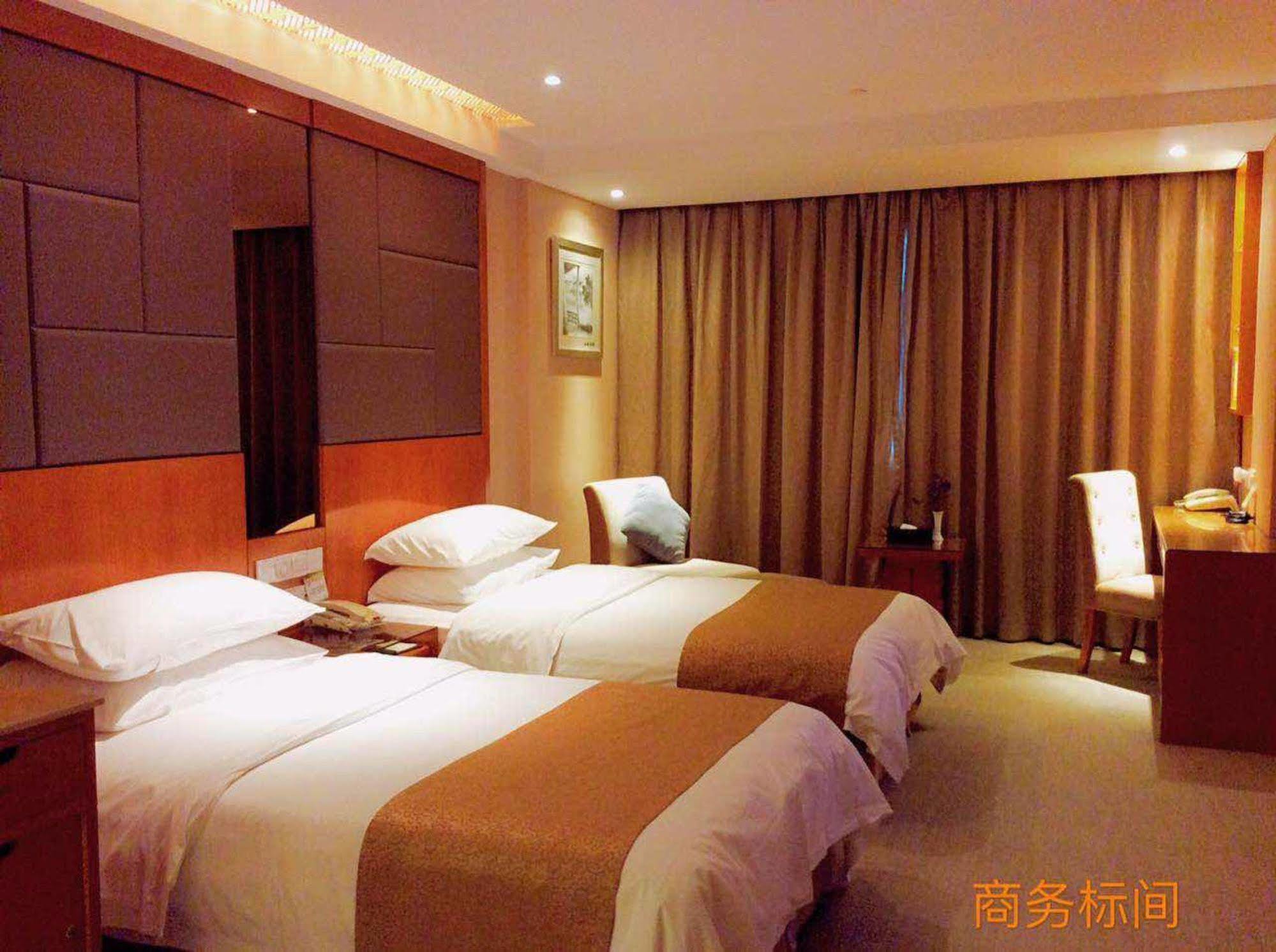 Oriental Hotel Tong Xiang Jiaxing Exterior photo