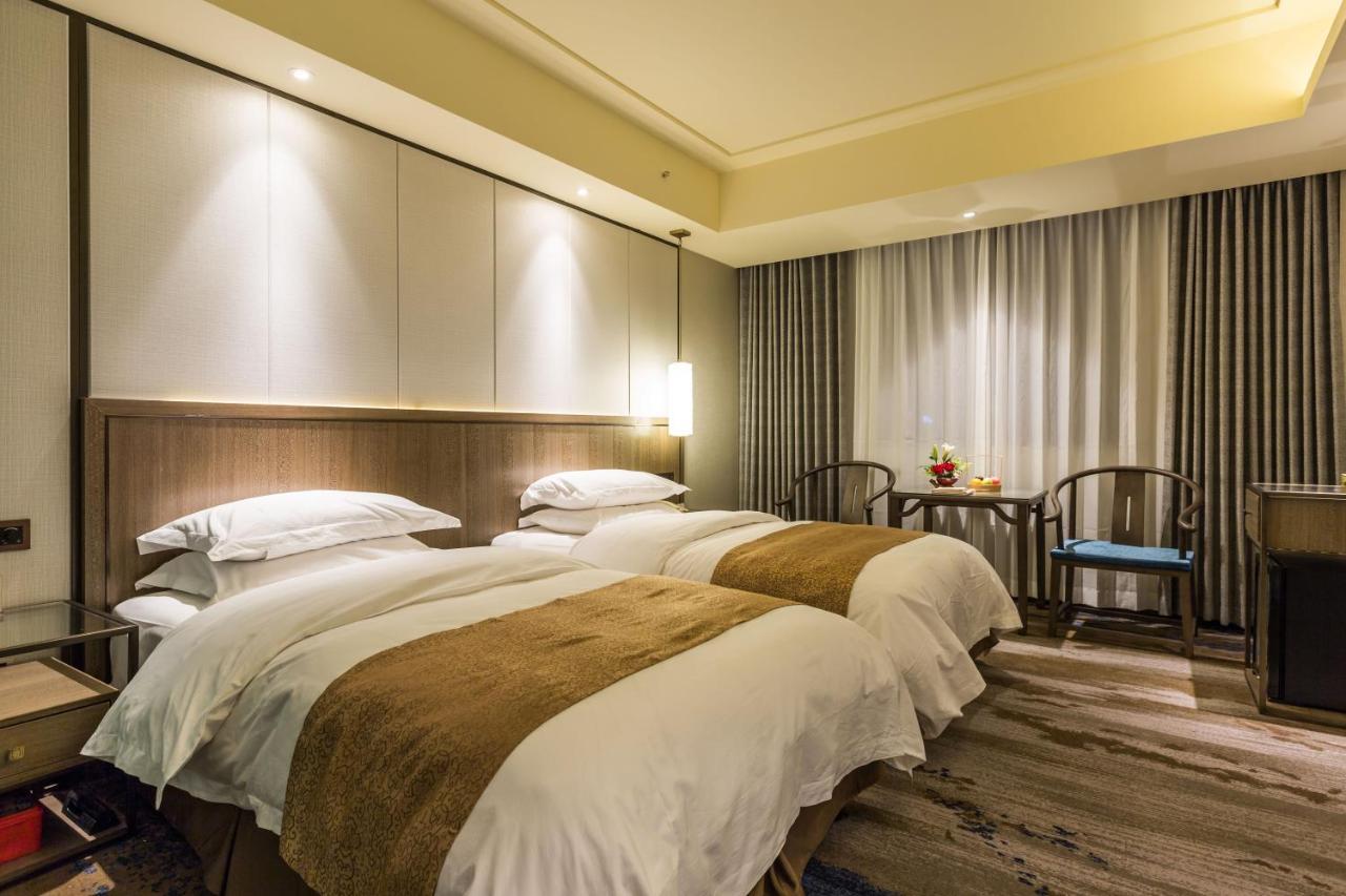 Oriental Hotel Tong Xiang Jiaxing Exterior photo