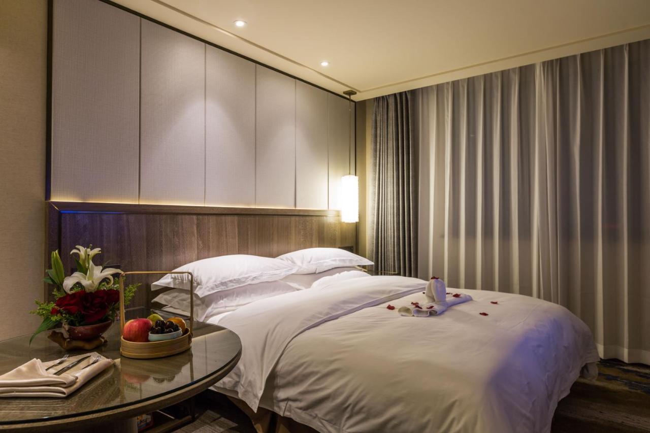 Oriental Hotel Tong Xiang Jiaxing Exterior photo
