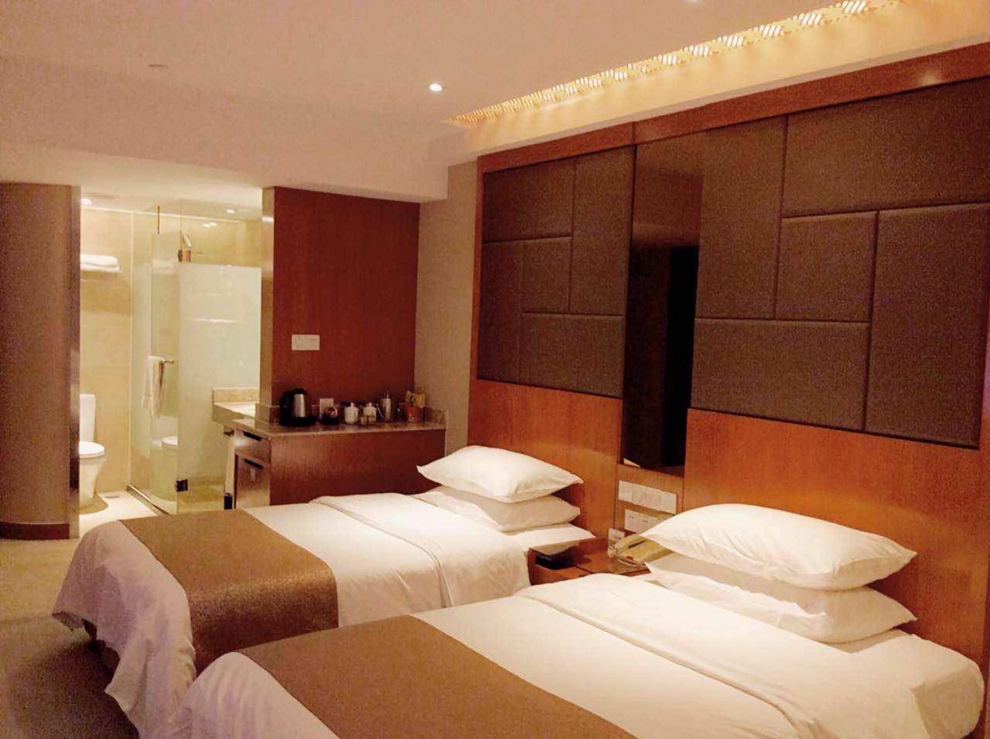 Oriental Hotel Tong Xiang Jiaxing Exterior photo